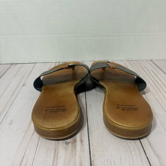 Andre Assous Sandals - Picture 3 of 6